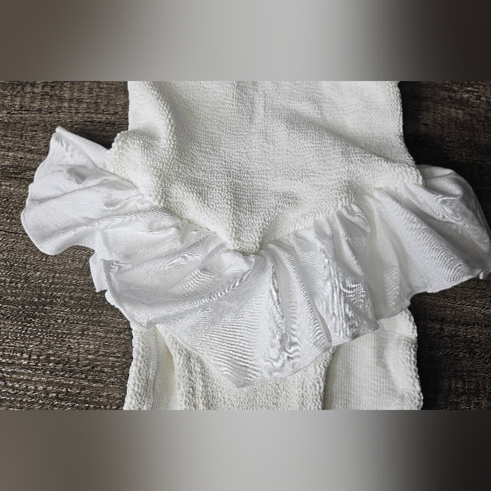 Hunza G Denise frill white swimsuit - Picture 11 of 11